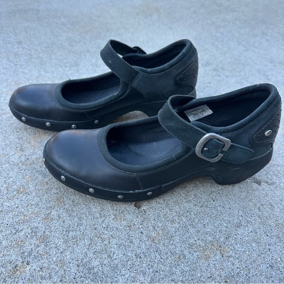 Merrell Mary Janes Shoes Adjustable Strap with Studs Size 8 READ - Picture 2 of 9